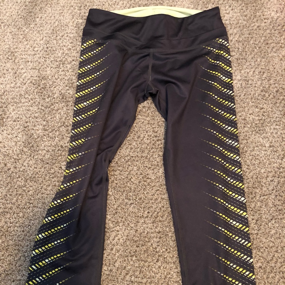RYU workout leggings
